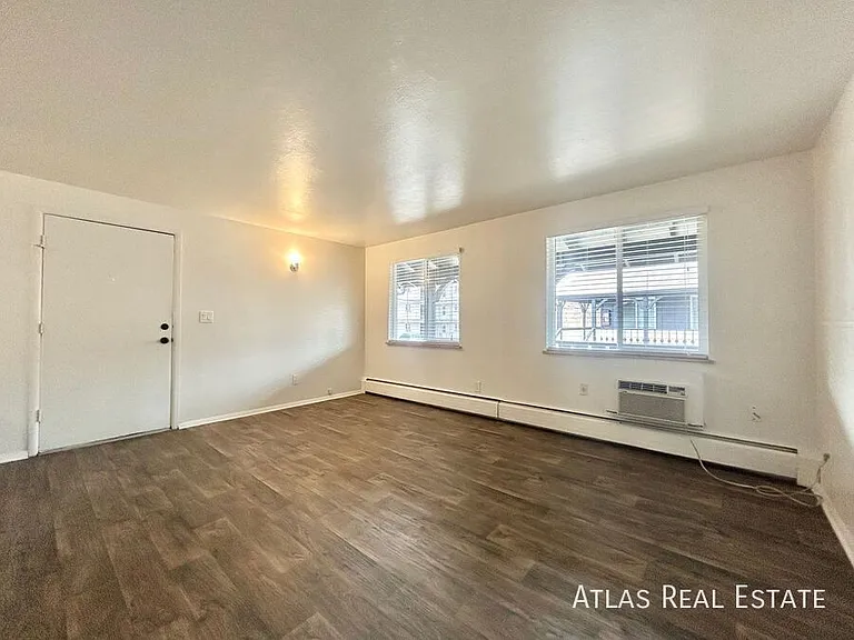 132 W Ida Ave — Photo 32