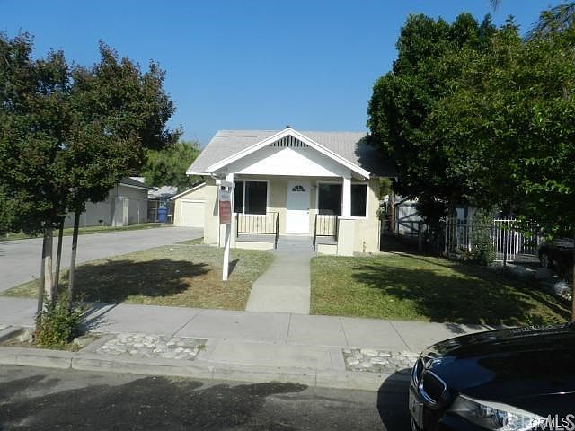 1st image of 1625 Genevieve St