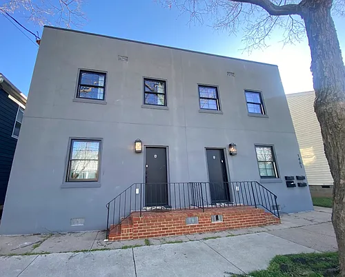 1401 Charles St #C Photo 1
