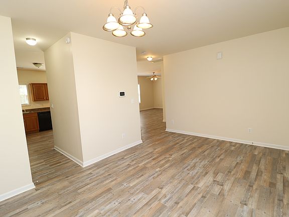 4th image of 2936 Filbert St