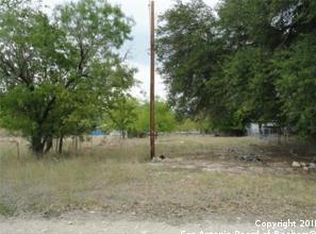 344 Beach Shore Dr, Bandera, TX 78003