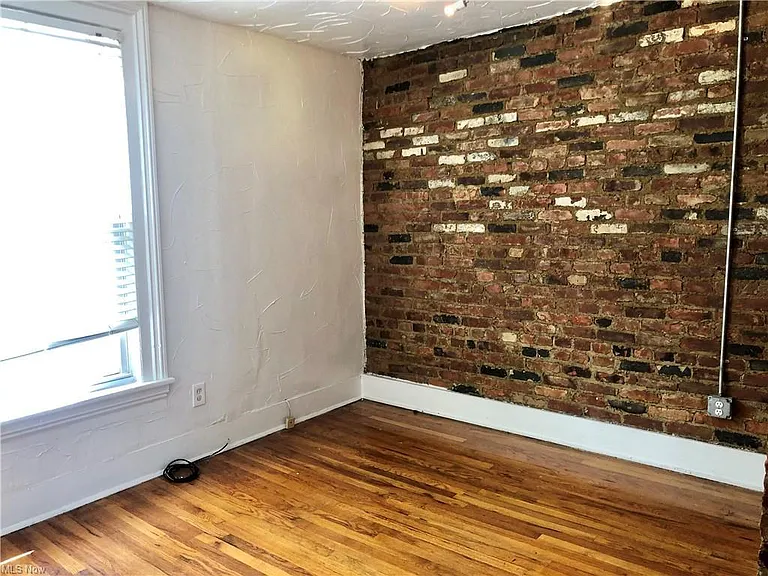 4221 Whitman Ave — Photo 8