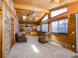 205 Edgewood Ln, Apple Valley, MN 55124
