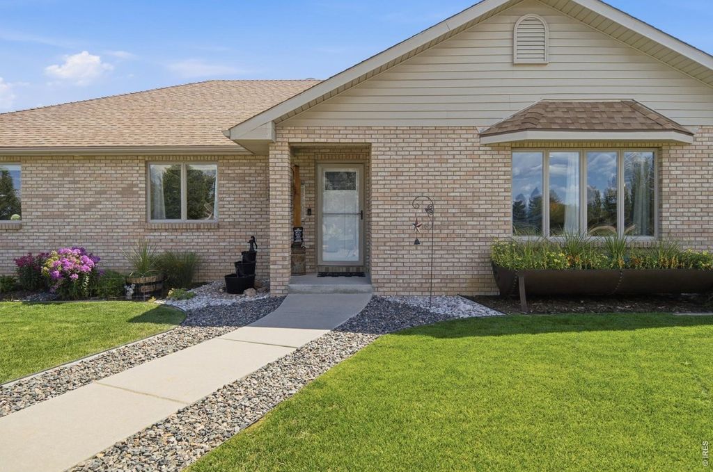 3919 Surrey Ridge Dr