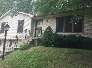 6802 Hill Peak Ct, Louisville, KY