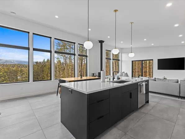 129 Eloise Lane #A, Stowe, VT 05672