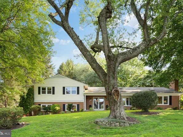 3804 Acosta Rd, Fairfax, VA 22031