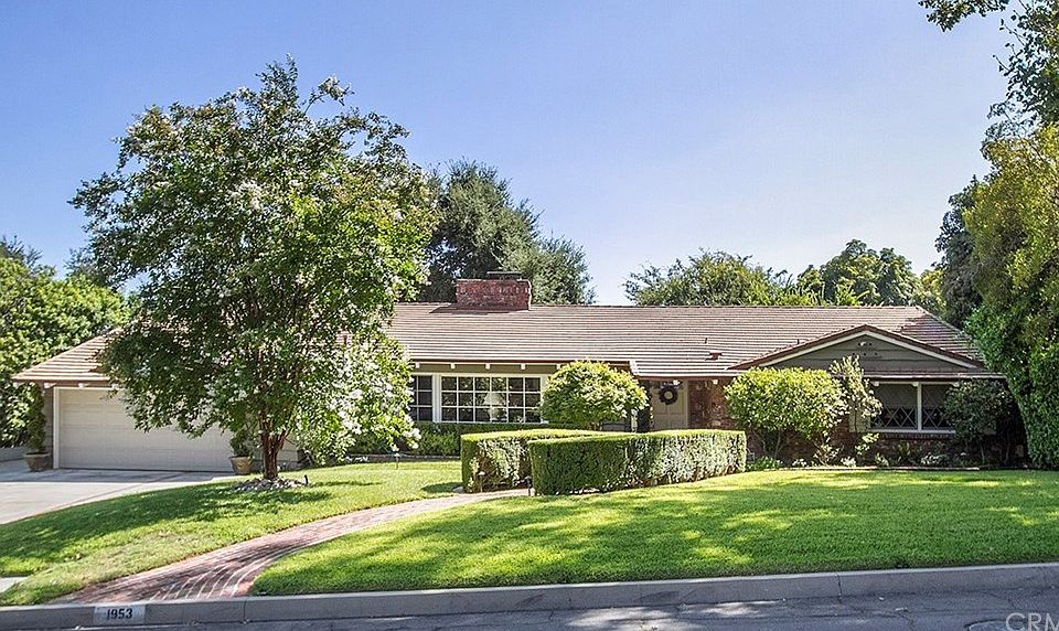 1st image of 1953 Alta Oaks Dr