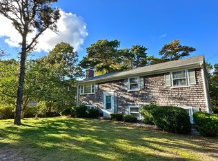 17 Toms Path, Dennis Port, MA 02639