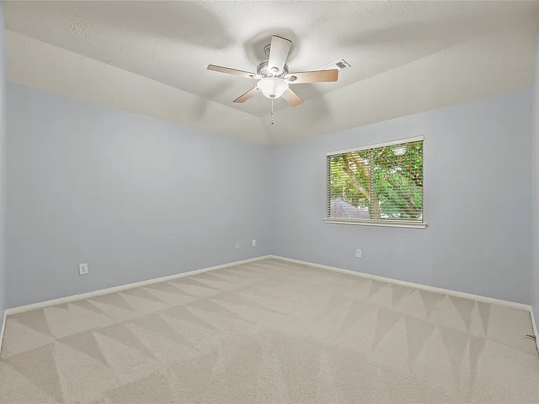 16315 Madewood St — Photo 25