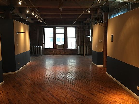 3rd image of 714 S Dearborn St