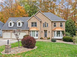 34 Goldenwood Ave, Lexington, OH 44904