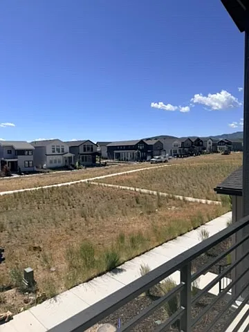 7025 Woods Rose Dr — Photo 15