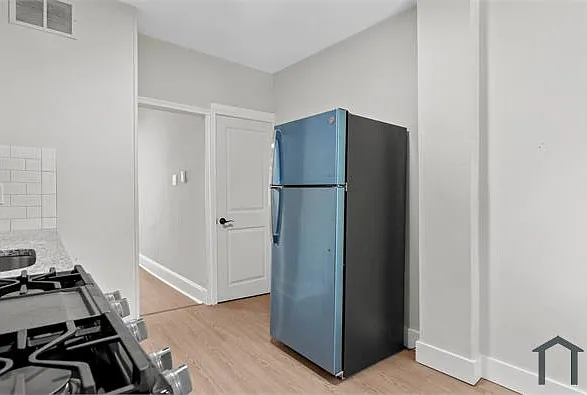 35 E Collom St — Photo 10