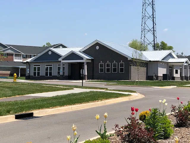 Crestwood Commons Apartments