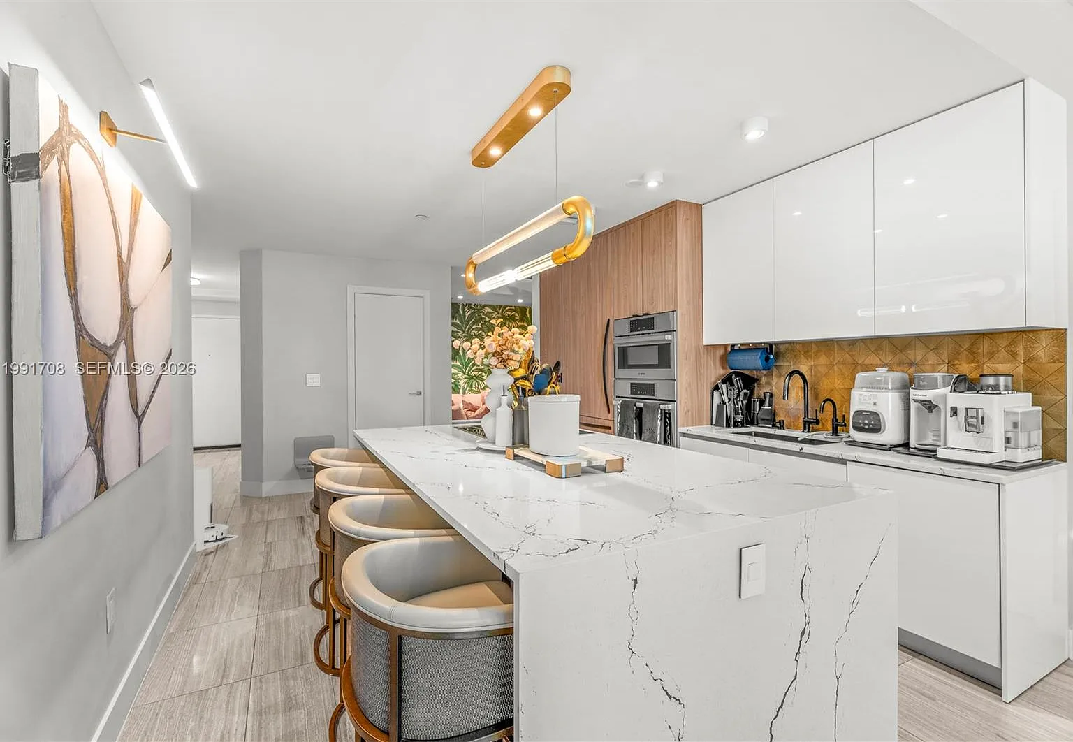 2 bed, 3.0 bath, 1547 sqft, $7,900 — Photo 3