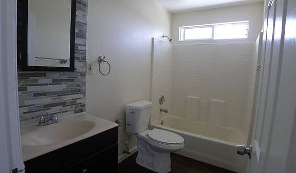 3rd image of 4338 K St