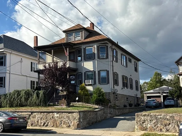 507-509 Nash Rd, New Bedford, MA 02746