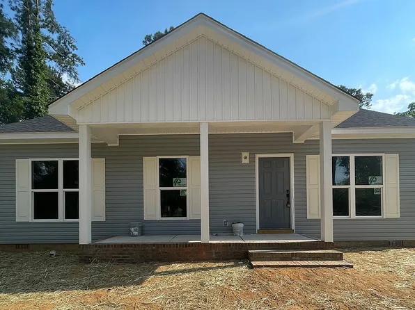 6341 Rutherglen Dr, Fayetteville, NC 28304