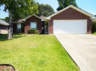 800 Frederick Cir, Flint, TX 75762