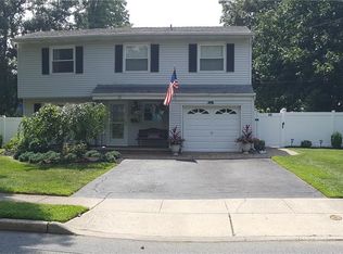 11 Rieder Rd, Spotswood, NJ 08884