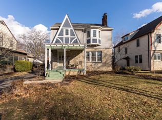 984 S Cassingham Rd, Bexley, OH 43209