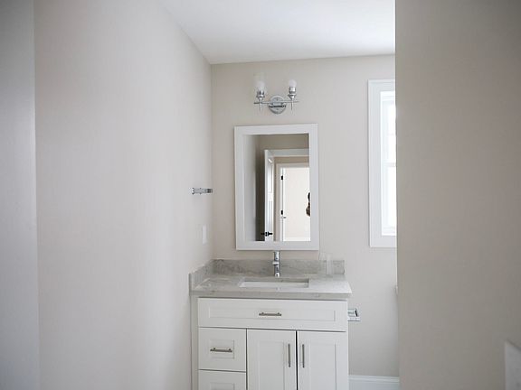 4th image of 77 Wilderness Drive