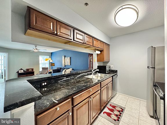 3rd image of 3311 Wyndham Cir APT 1189
