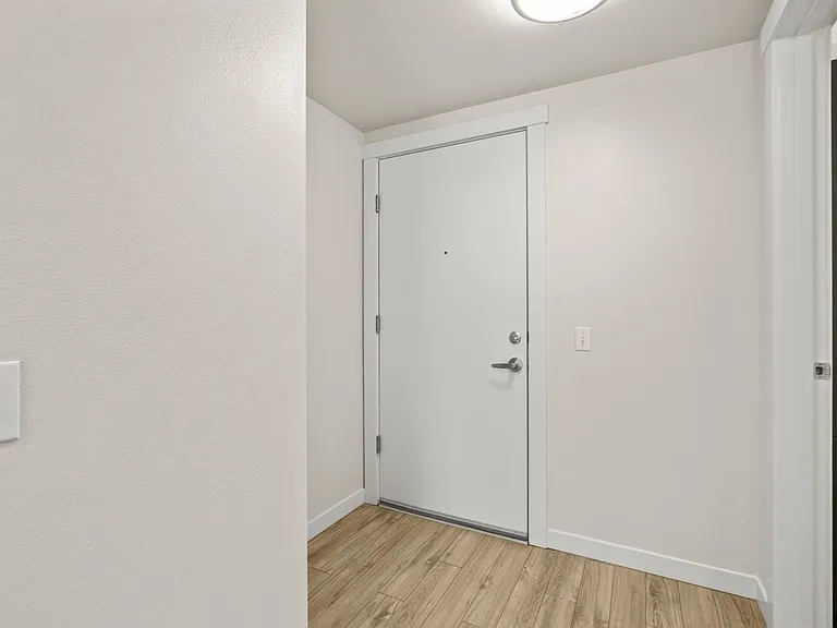 Contour Apartments — Photo 144