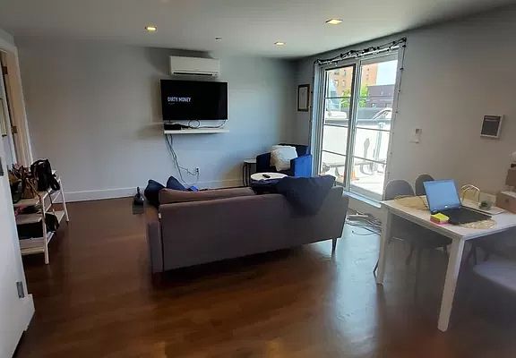 4th image of 379 Sumpter St #L4