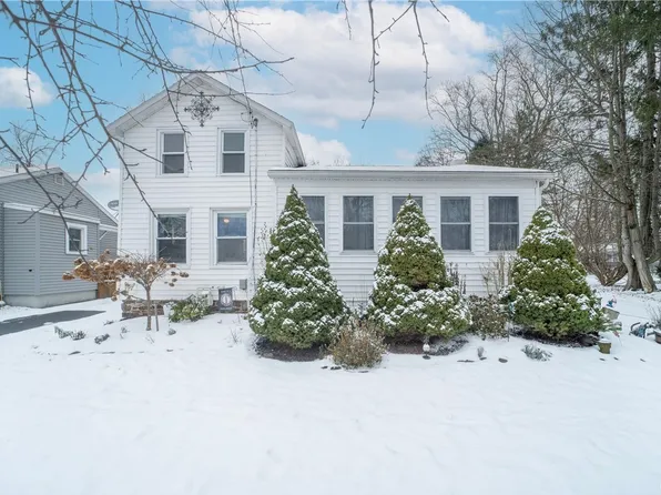 513 W 4th St S, Fulton, NY 13069