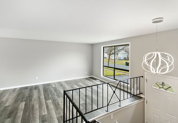4th image of 35 N Sycamore Ln