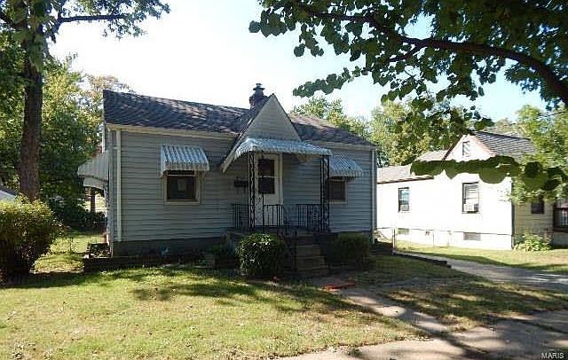 1st image of 3423 Airway Ave