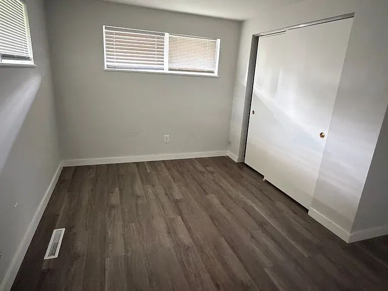 4326 Kitridge Rd — Photo 10