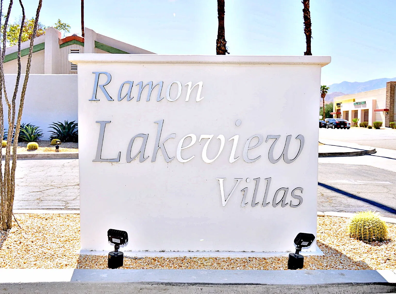 2 bed, 1.5 bath, 1152 sqft, $2,200 — Photo 1