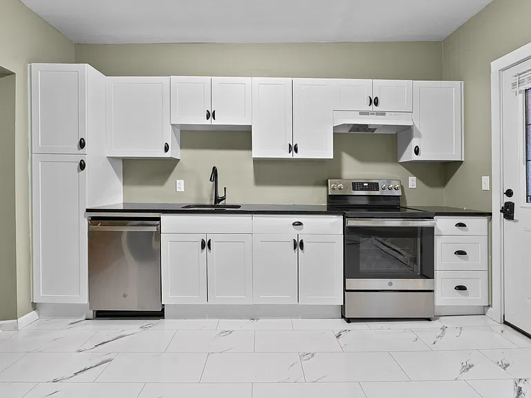 247 Main St #5 — Photo 1
