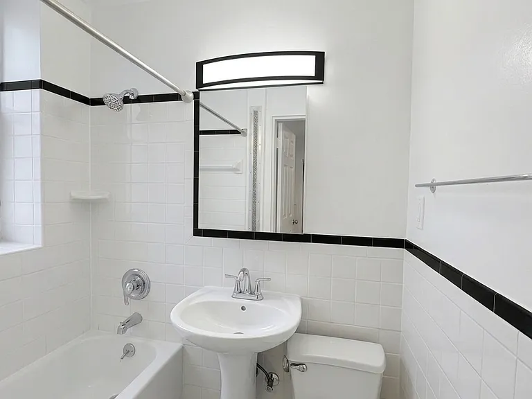 420 E 83rd St #1FE — Photo 6