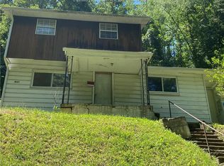 1037 S Park Rd SE, Charleston, WV 25304