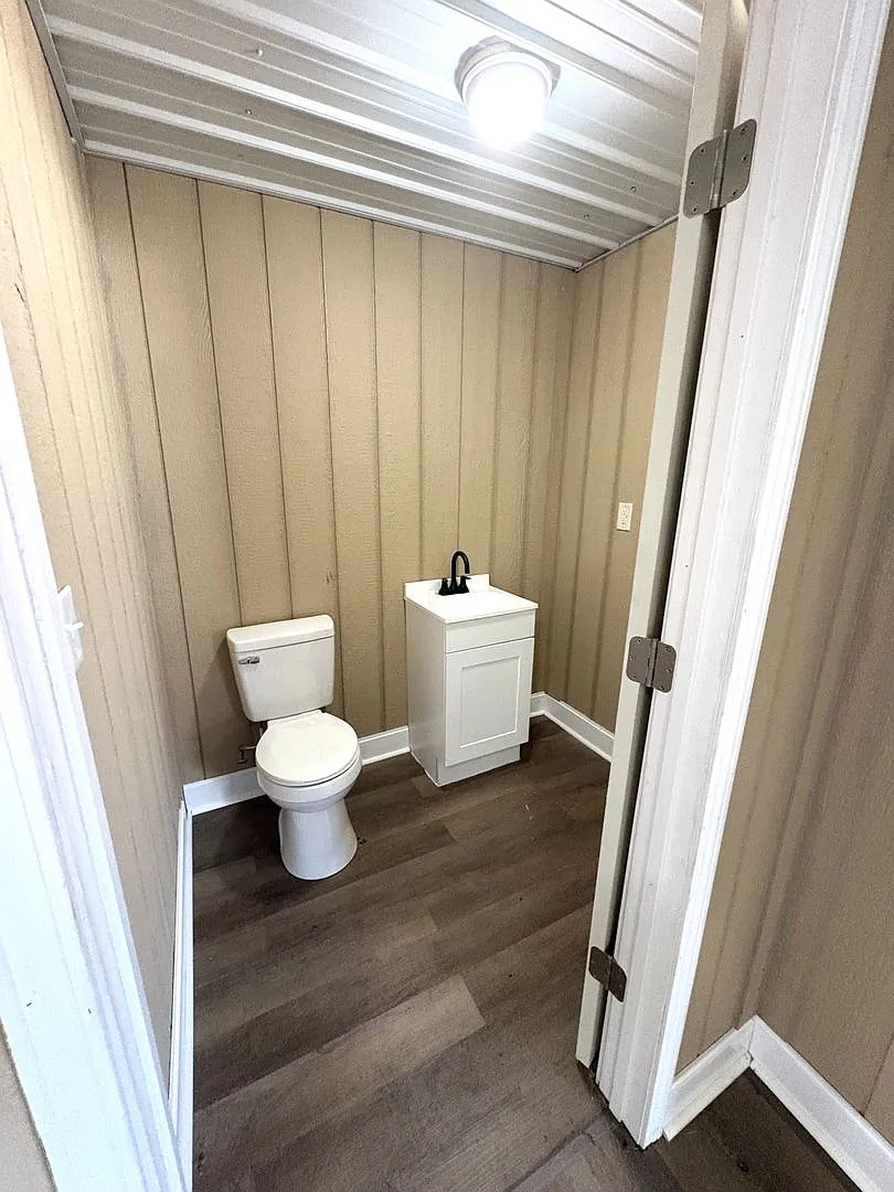 Spacious Home in the Heart of Cave City! — Photo 4