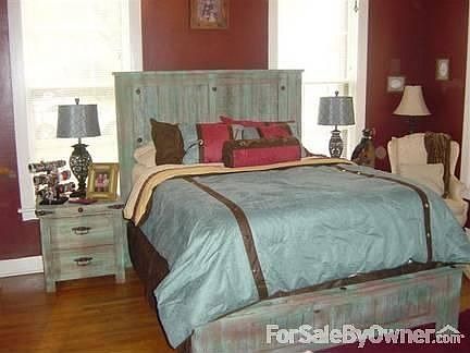 Original Hardwood thru out down stairs
						:
						original glass door knobs that work, full bath down, living room, formal living