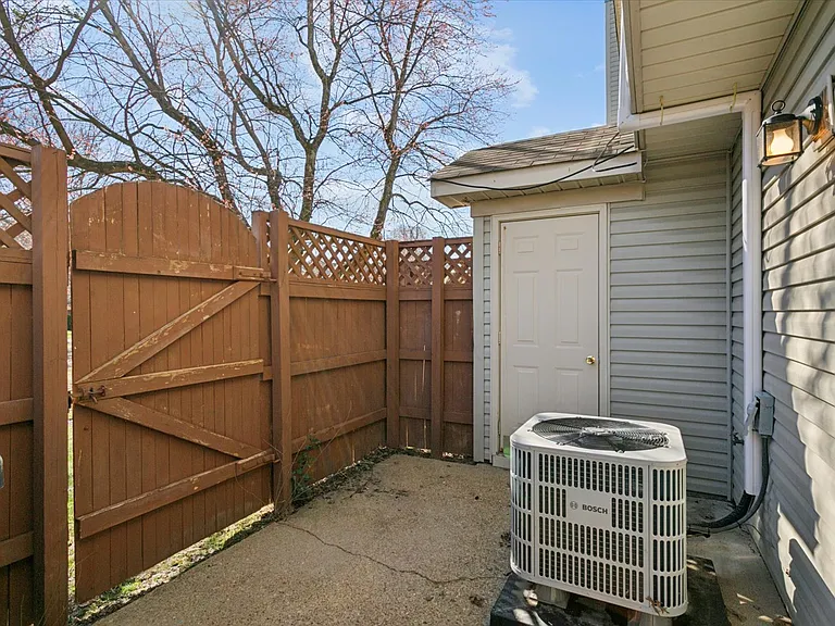 206 Alder Wood Dr — Photo 34