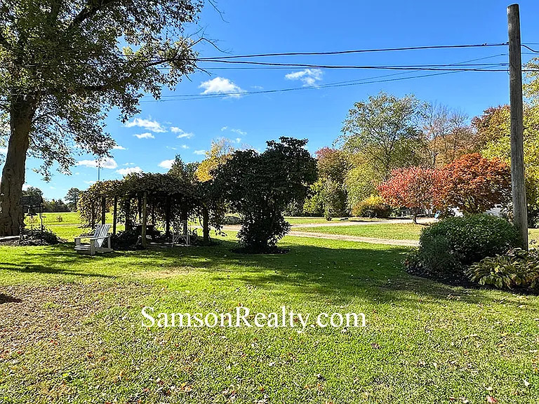 45 S County Trl — Photo 2
