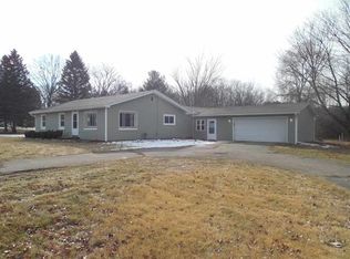 5041 Draper Rd, Jackson, MI 49201