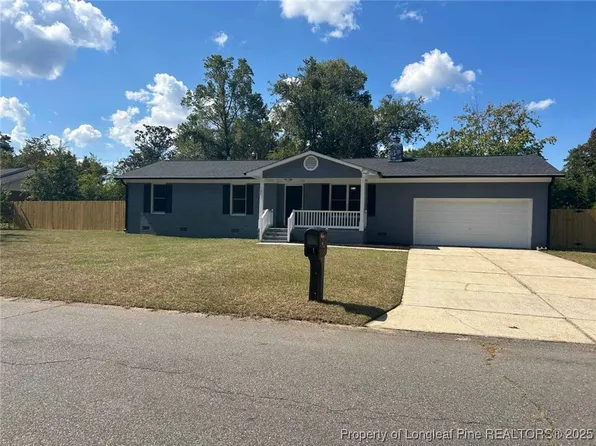 631 Garfield Dr, Fayetteville, NC 28303