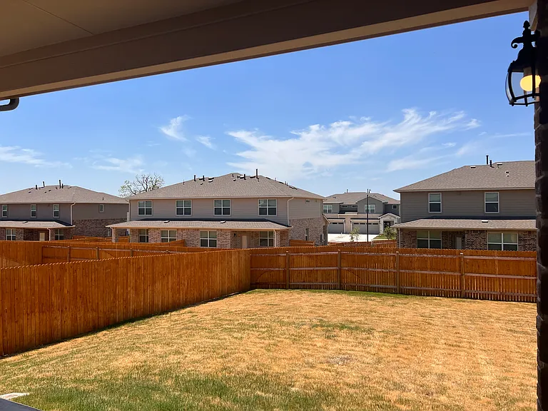 220 Saide St — Photo 24