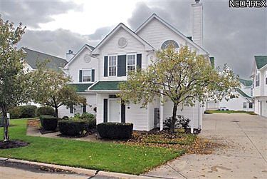 1st image of 221 Vista Cir