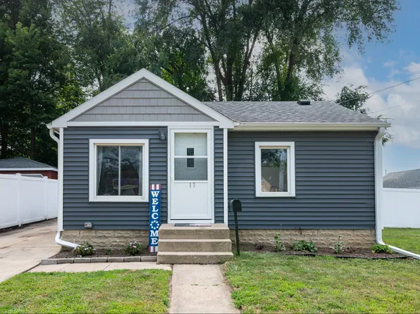 217 15th Ave NE, Rochester, MN 55906