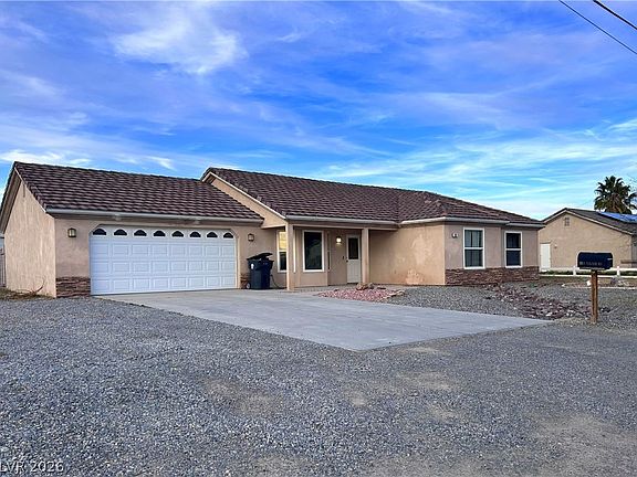 2nd image of 80 W Wilson Rd