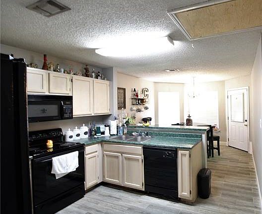 5th image of 2709 Bayou Des Cannes Dr