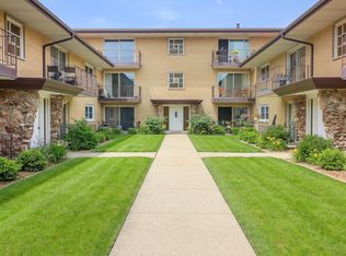 6126 S Kensington Ave APT D, Countryside, IL 60525